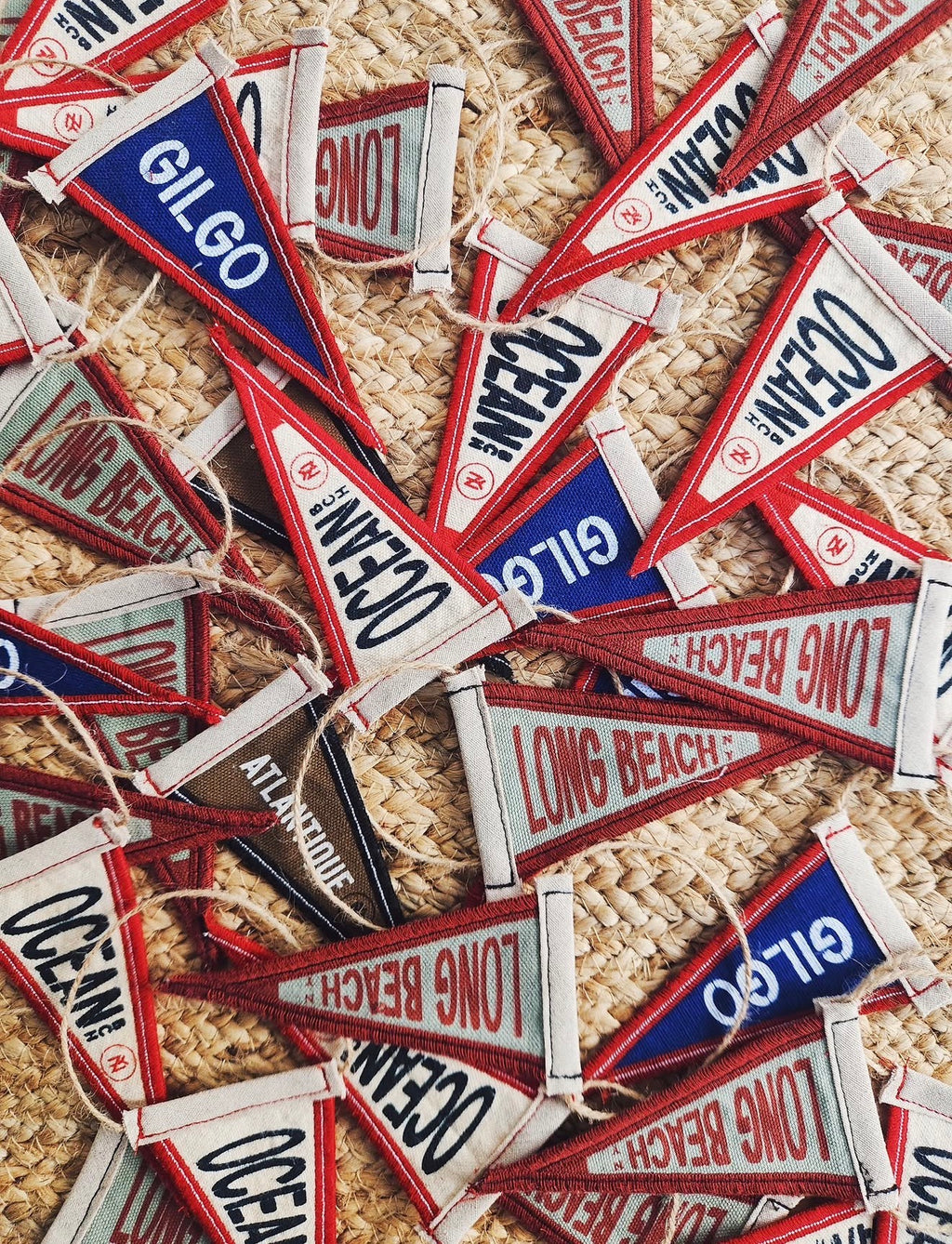 Lindy Mini Pennant - Points East