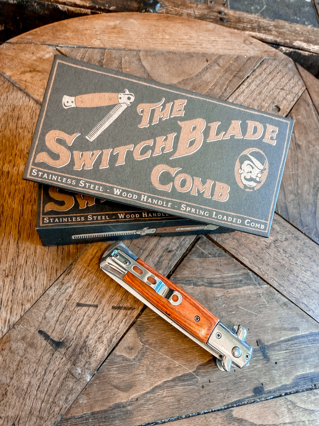 Switchblade Comb