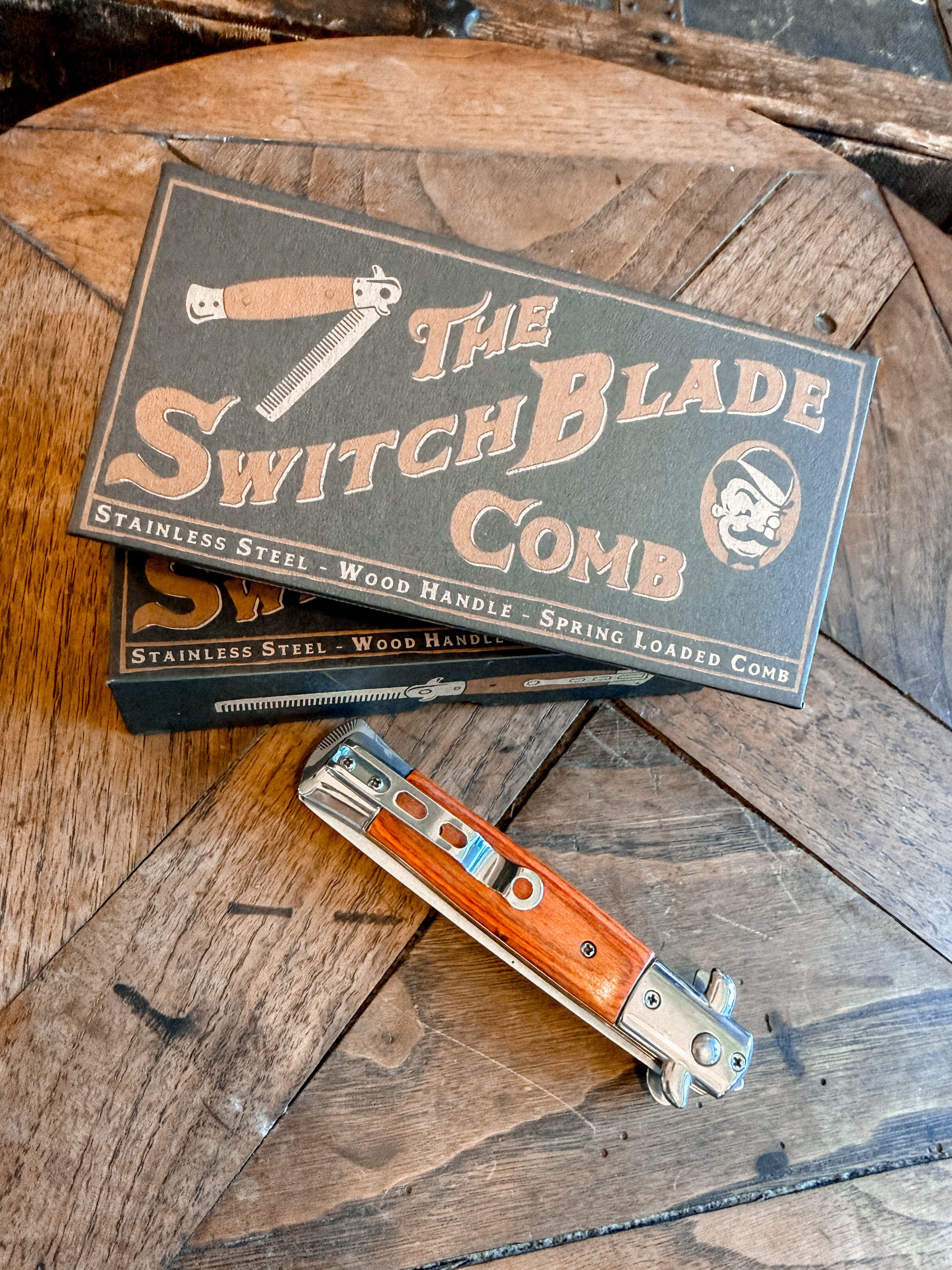 Switchblade Comb
