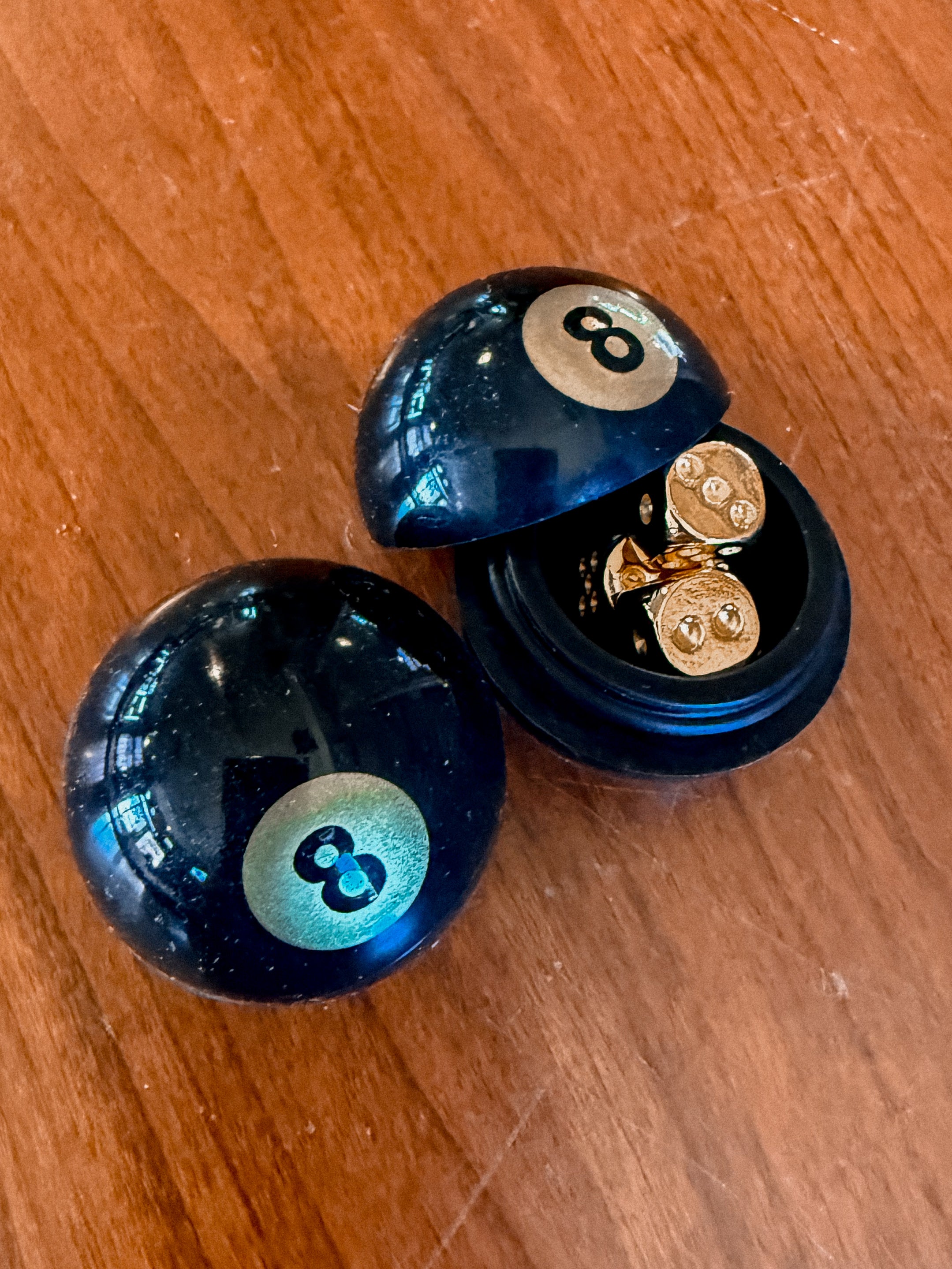 8 Ball Stash Box