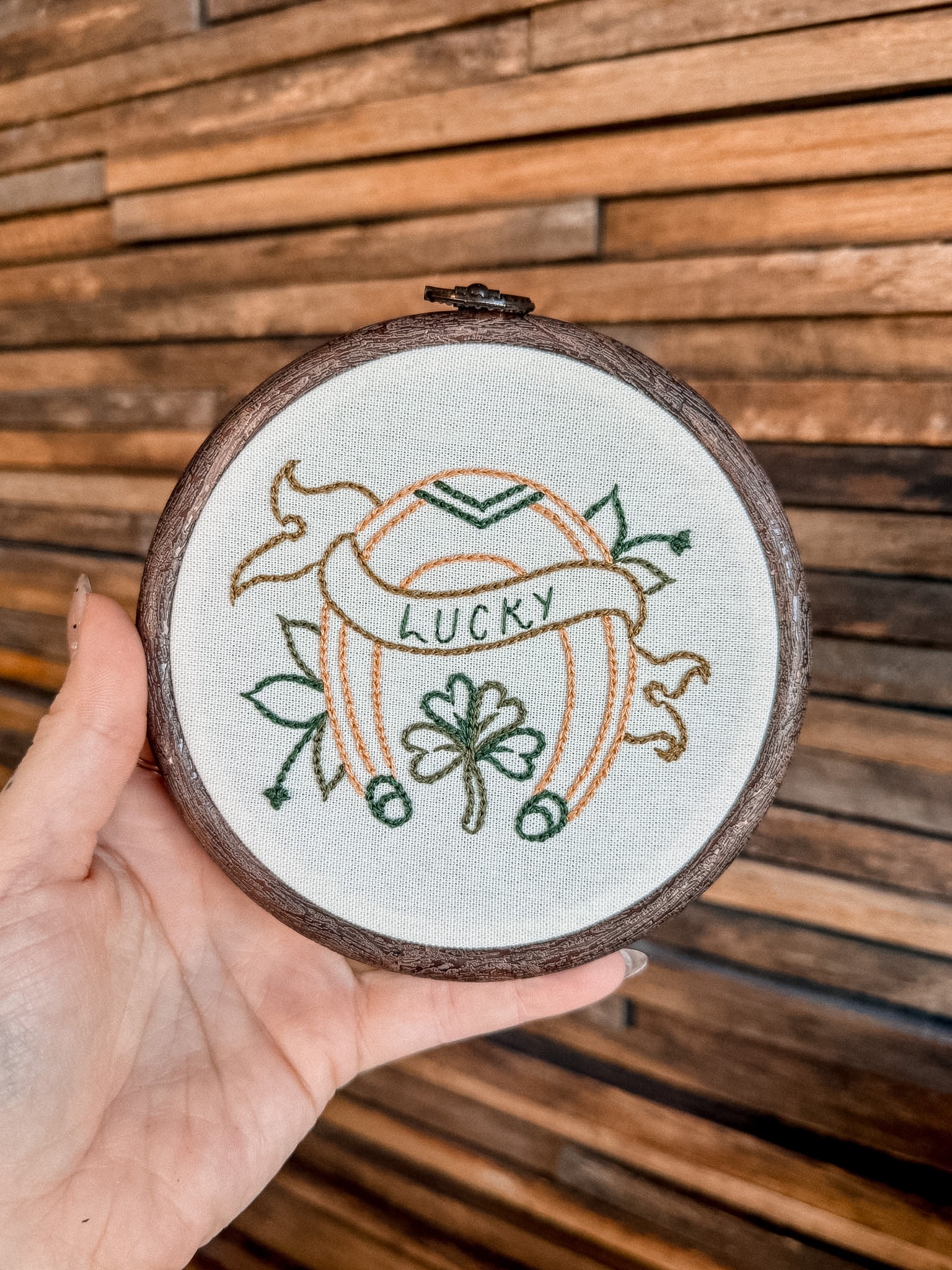 Lucky Horseshoe Hoop 5"