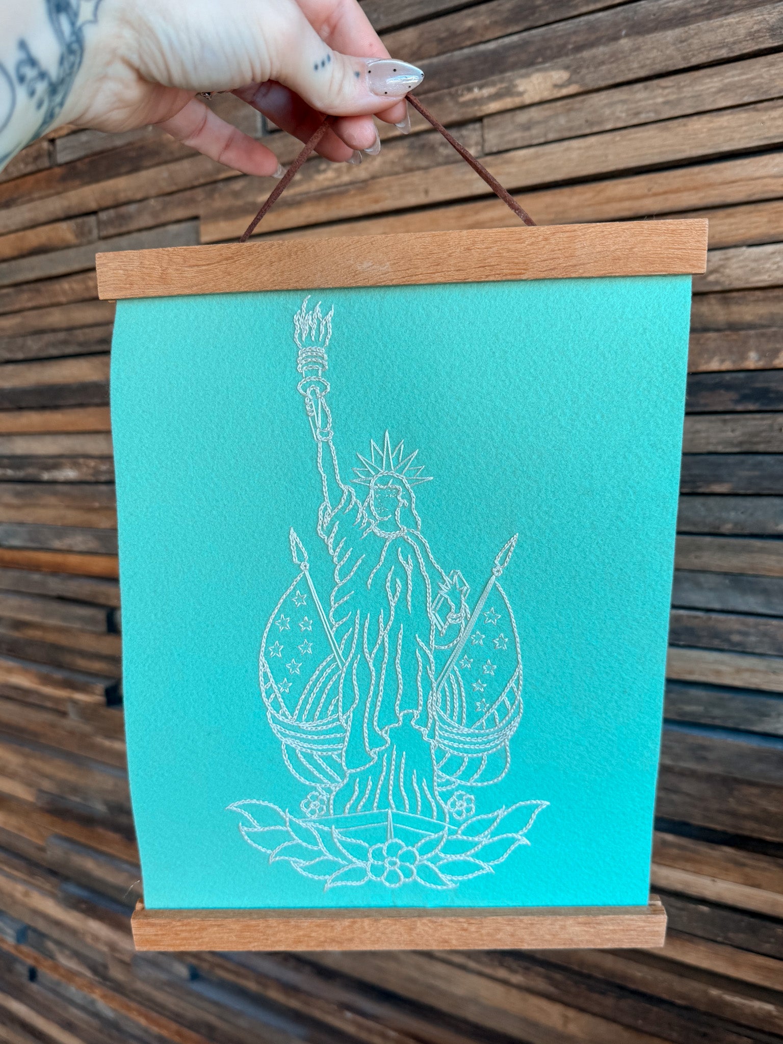 Lady Liberty Hanging Embroidery