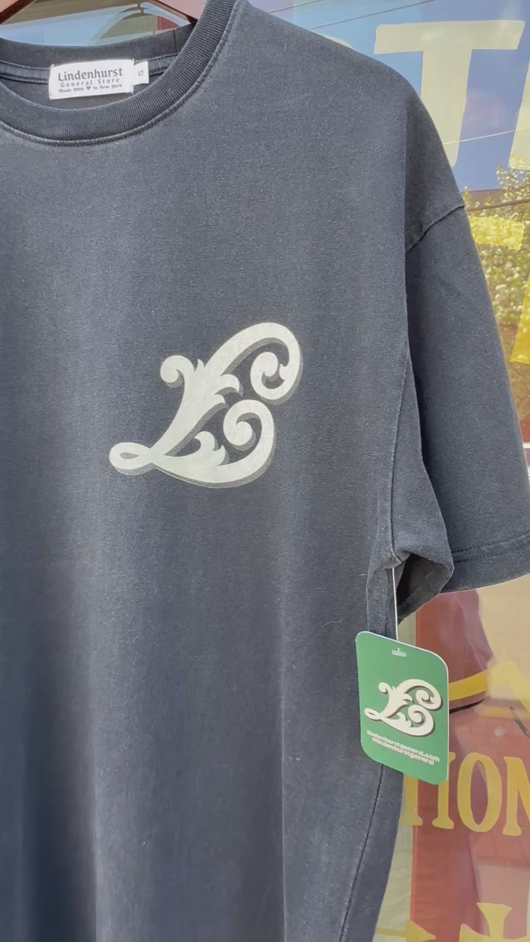 Logo Tee